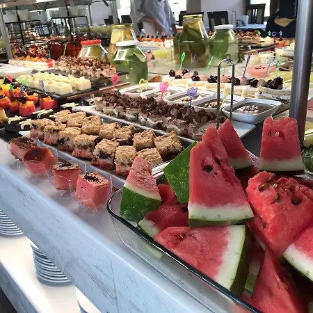 Otel Aqua Dolphin 3*