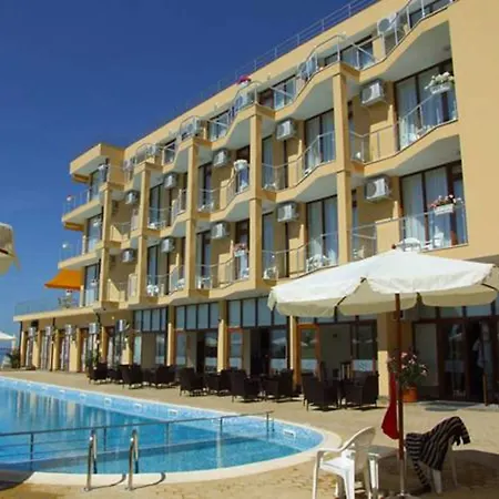 Aqua Dolphin Отель 3*