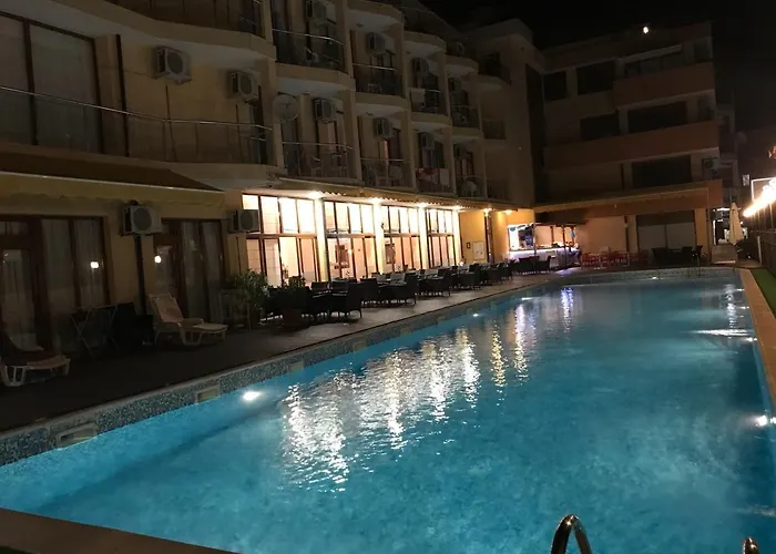 Ξενοδοχείο Aqua Dolphin 3*